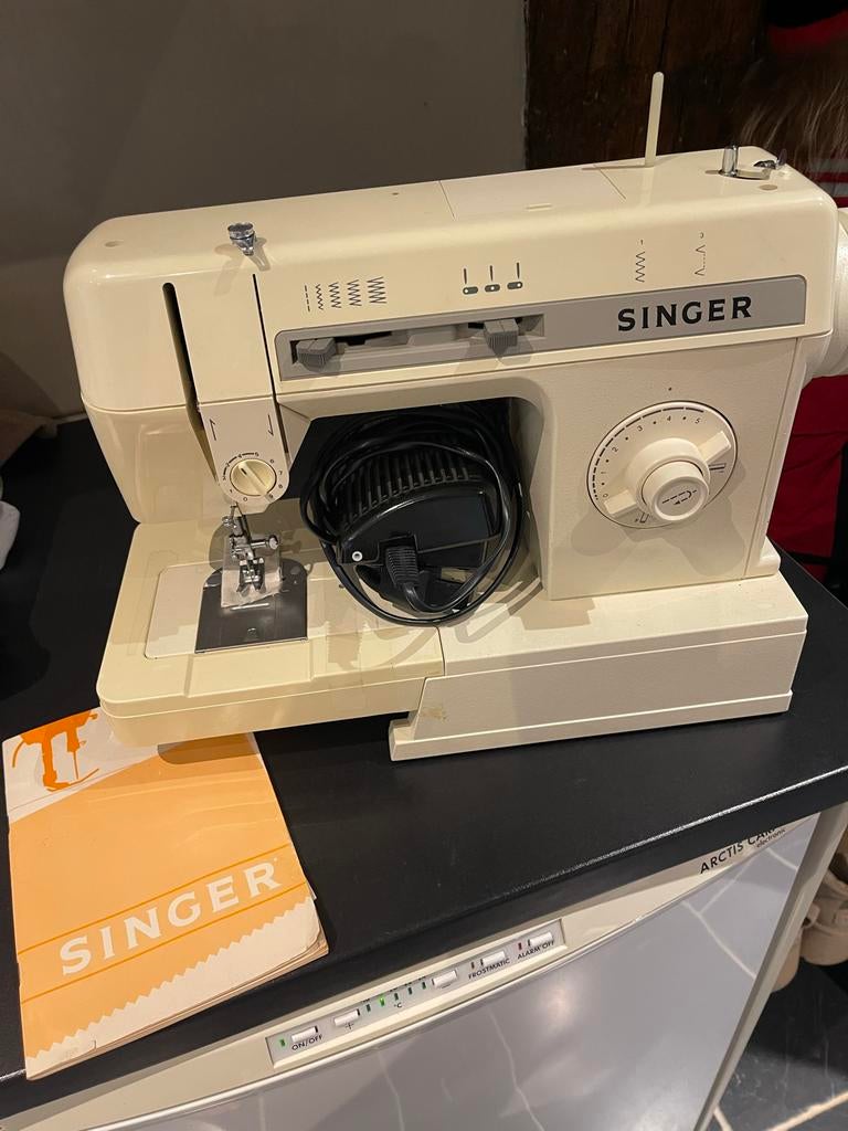Singer naaimachine compleet met boekje, Ophalen of Verzenden, Gebruikt, Naaimachine, Singer