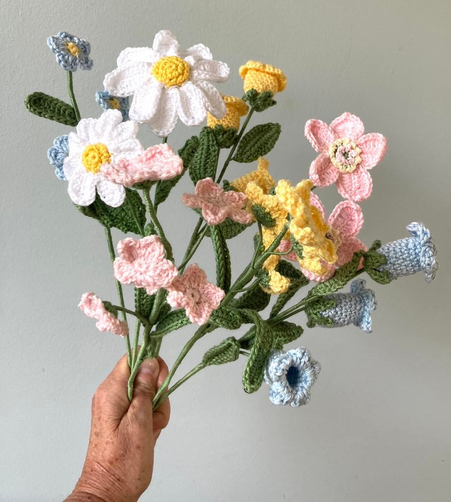 *Gehaakt 7 bloemen Margriet vergeet-me-niet Klokje Moederdag, Ophalen of Verzenden, Nieuw, Haken, Overige typen