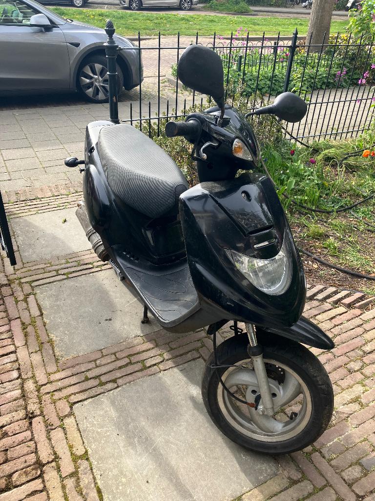 Scooter TGB moet zsm weg!, Fietsen en Brommers, Scooters | Overige merken, Gebruikt, Maximaal 45 km/u, Benzine, Ophalen
