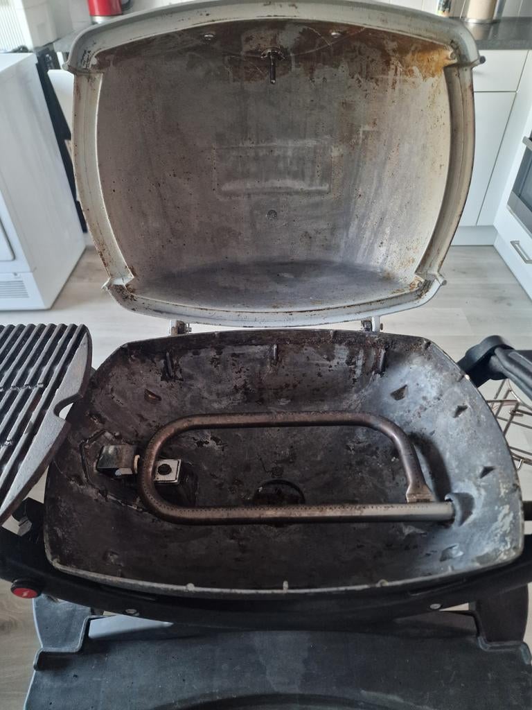 Weber gasbarbecue met standaard, Ophalen of Verzenden