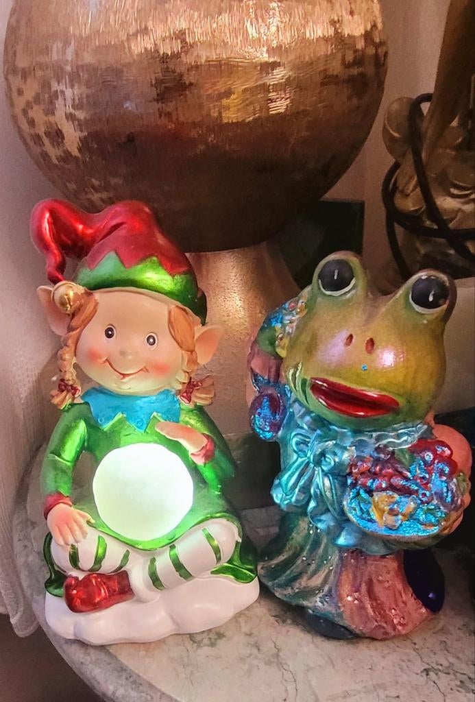 Elfje en kikker beeldjes , tuin berldjes, Ophalen of Verzenden, Zo goed als nieuw, Dier