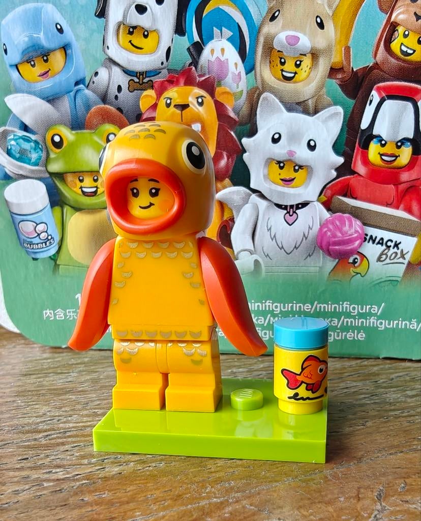 LEGO 71051 Minifigures Serie 28  Dierenkostuums Goudvis, Kinderen en Baby's, Speelgoed | Duplo en Lego, Ophalen of Verzenden, Nieuw