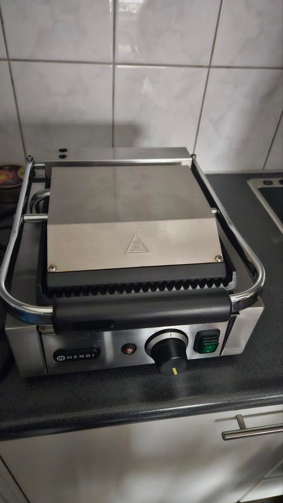 Hendi Contactgrill - Professionele Grill voor Horeca/Thuis, Ophalen, Uitneembare platen, Gebruikt