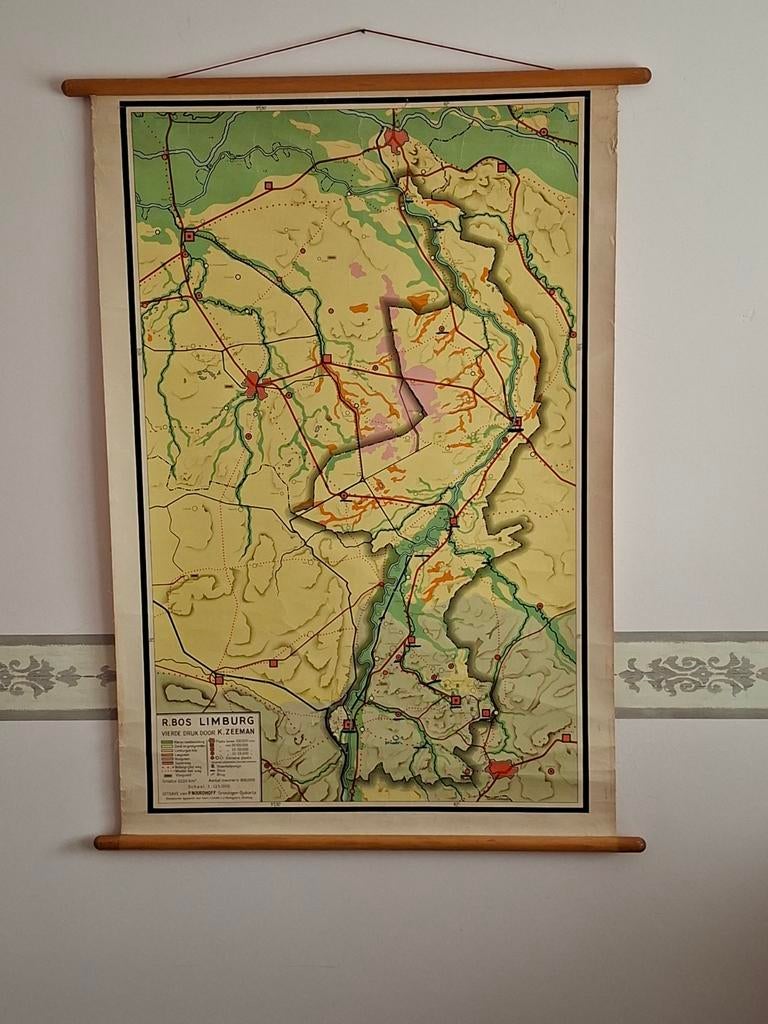 Oude schoolkaart aardrijkskunde R. Bos Limburg, Boeken, Atlassen en Landkaarten, Landkaart, 1800 tot 2000, Nederland, K. Zeeman
