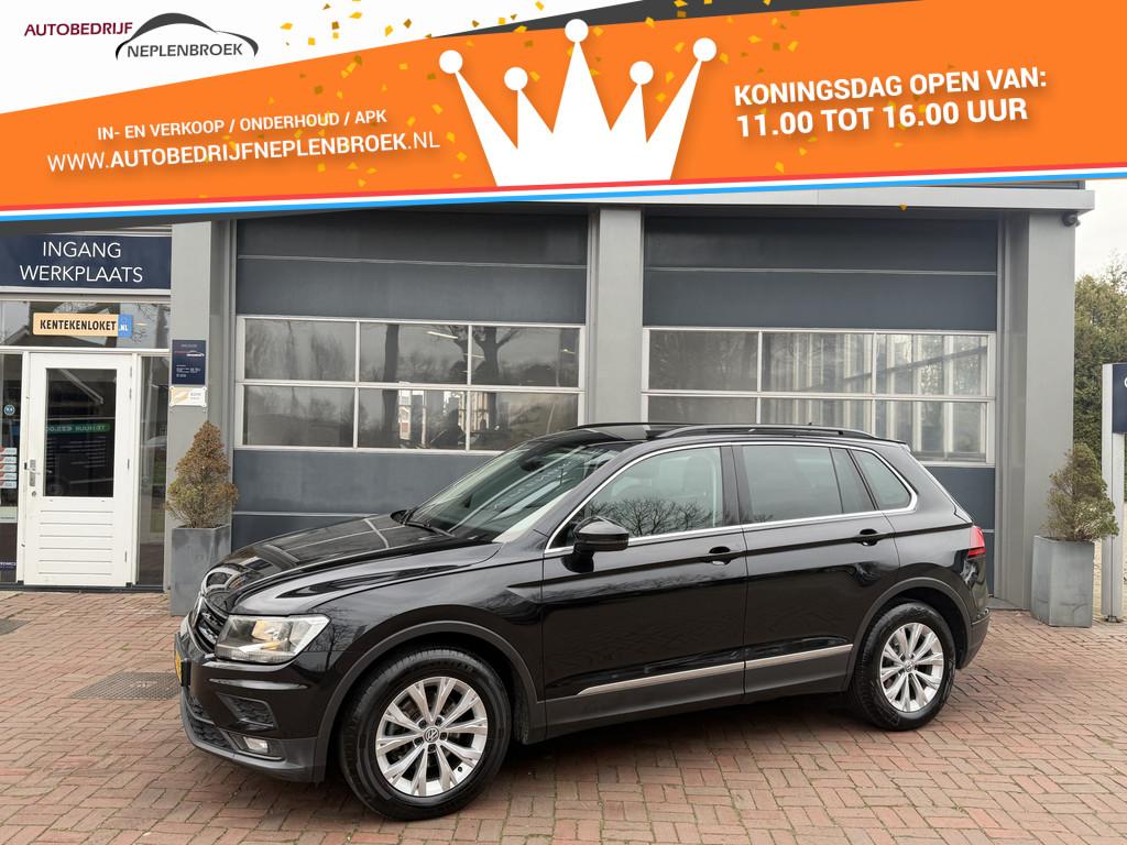 Volkswagen Tiguan 1.5 TSI ACT Comfortline Trekhaak,,18Inch,|, Auto's, Volkswagen, Stof, Gebruikt, 150 pk, Zwart