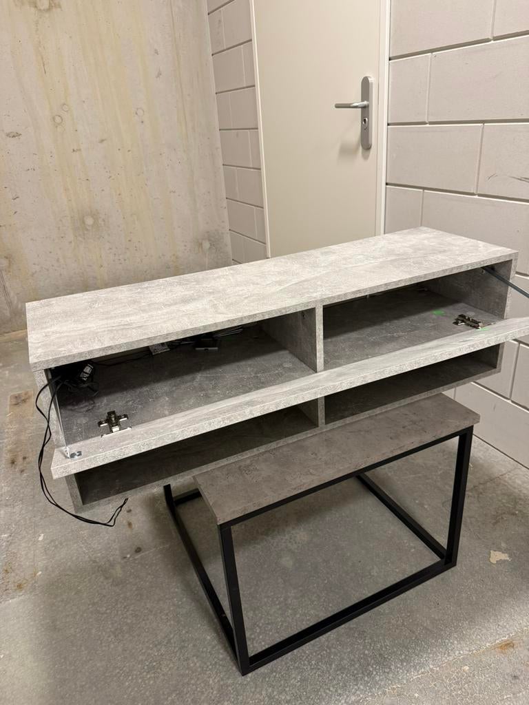 Beton look zwevend tv kast, Ophalen of Verzenden, Zo goed als nieuw, 25 tot 50 cm, Rechthoekig