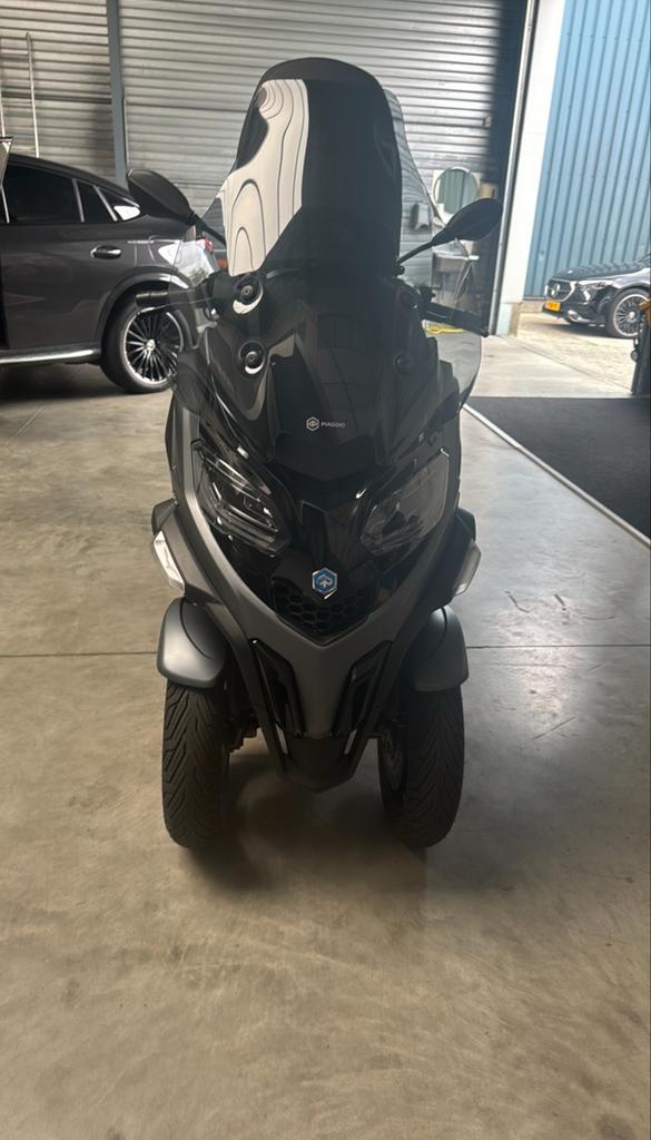 Piaggio MP3 400cc Mat Grijs - Krachtige Motorscooter 2023, Ophalen of Verzenden, Gebruikt, Benzine, Overige modellen