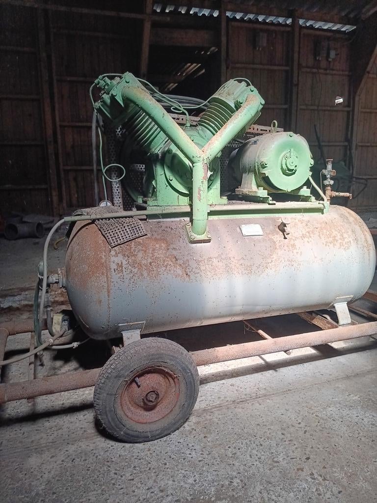 Atlas stationaire compressor uit 1950, Doe-het-zelf en Verbouw, Compressors, Gebruikt, Ophalen of Verzenden, 200 tot 400 liter/min