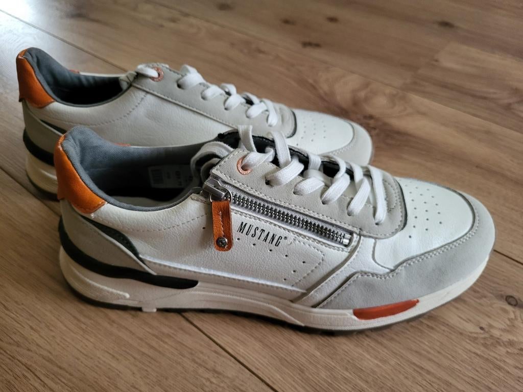 Heren Sneakers maat 43, Wit, Nieuw, Ophalen of Verzenden, Sneakers of Gympen