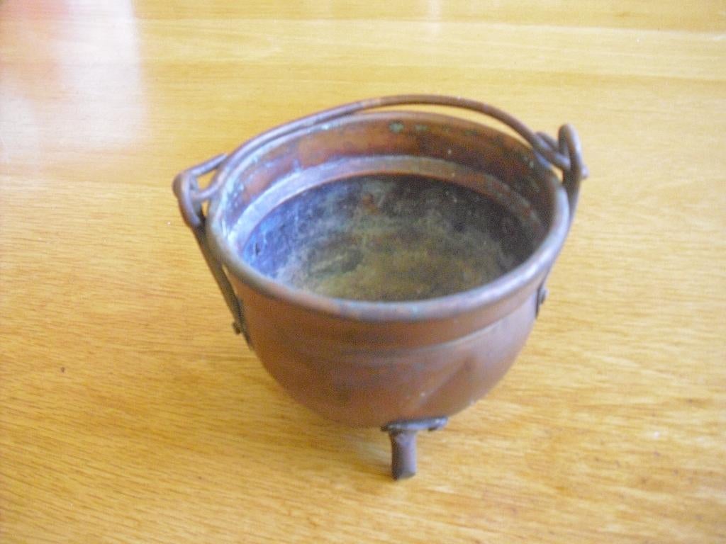 Koperen heksenketeltje, Ophalen, Koper