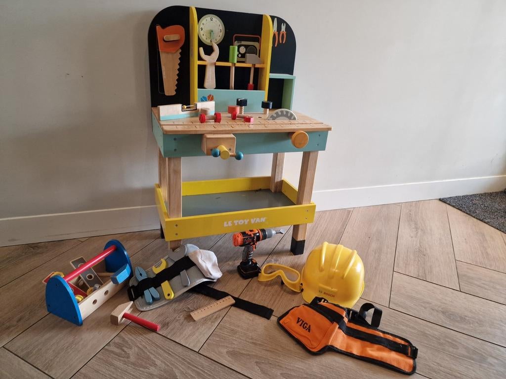 Le Toy Van Werkbank met veel extra's, Ophalen, Zo goed als nieuw, Bouwen