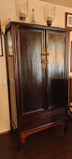 Houten kast, Ophalen