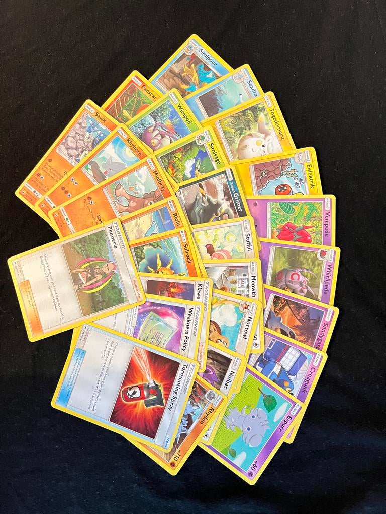 Pokémon Burning Shadows (147) bundel 27 kaarten, Ophalen of Verzenden, Gebruikt, Meerdere kaarten