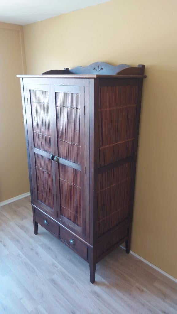 Zsm! Bamboe kast en complete babykamerset commode ledikant, Ophalen, Gebruikt