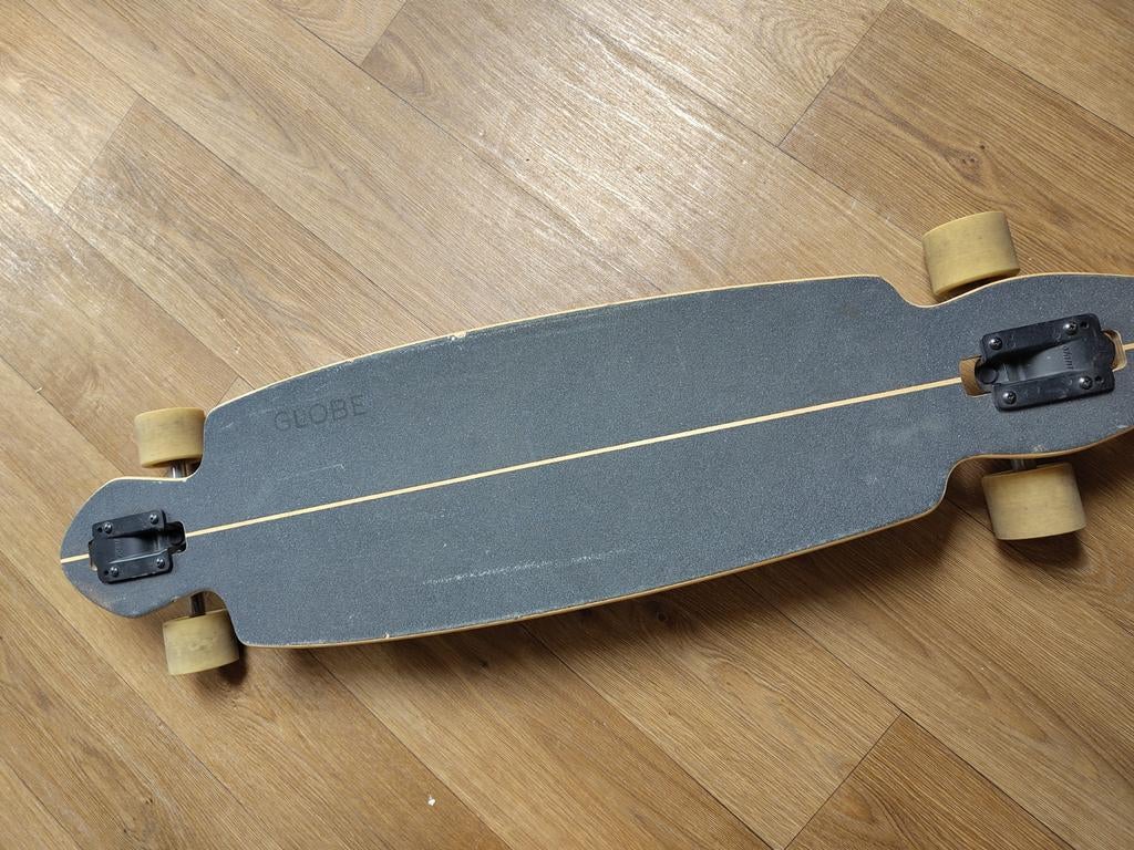 Globe Longboard Skateboard - Zo goed als nieuw, Sport en Fitness, Skateboarden, Ophalen of Verzenden, Zo goed als nieuw, Skateboard