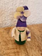 Bloemenkindje Viooltje van wolvilt voor seizoenstafel, Ophalen of Verzenden, Nieuw, Figuurtje(s), Wolvilt