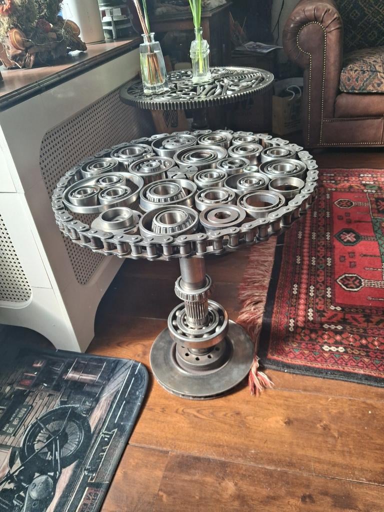 Industriël tafeltje, Huis en Inrichting, Tafels | Bijzettafels, Ophalen, Rond, 55 tot 75 cm, 45 tot 60 cm
