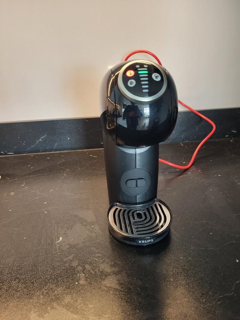 Dolce Gusto Genio S Plus, Witgoed en Apparatuur, Koffiezetapparaten, Ophalen of Verzenden, Zo goed als nieuw, Koffiemachine, Koffiepads en cups
