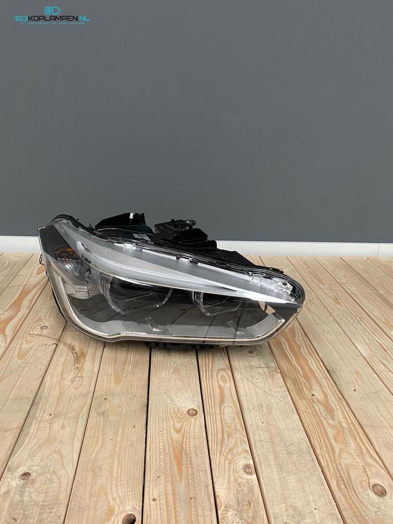 BMW X1 F48 koplamp rechts Full LED
