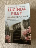 Lucinda Riley - Het meisje op de rotsen, Ophalen of Verzenden, Zo goed als nieuw, Lucinda Riley