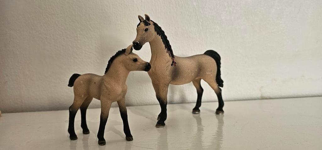 Schleich Merrie en Veulen uit stalset #42369, Ophalen of Verzenden