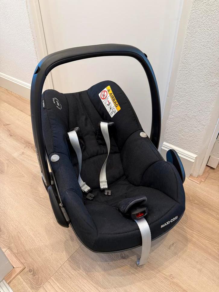 Maxi-Cosi Pebble Pro i-Size autostoel - Zwart, Kinderen en Baby's, Autostoeltjes, Gebruikt, Maxi-Cosi, 0 t/m 13 kg, Autogordel of Isofix