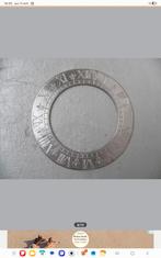 Gezocht  bronzen of tinnen  cijferring  of wijzerplaat, Ophalen of Verzenden, Rond, Hout