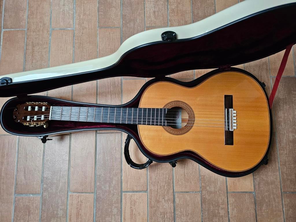 Amalio Burguet AB Special Handgemaakte Concertgitaar, Ophalen of Verzenden, Zo goed als nieuw, Klassieke of Spaanse gitaar, Met koffer