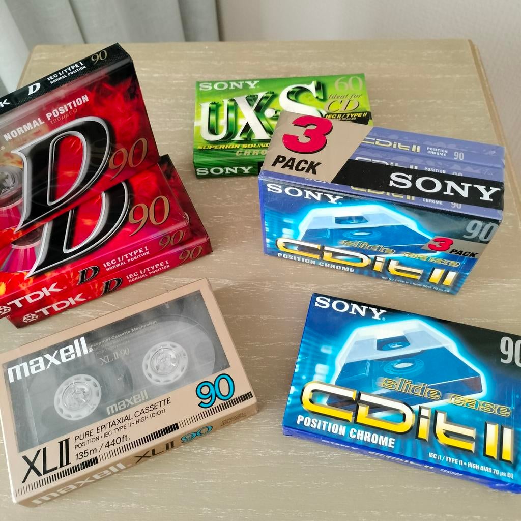 Vintage cassette bandjes, geseald, Cd's en Dvd's, Cassettebandjes, Ophalen, Nieuw in verpakking, Overige genres, 2 t/m 25 bandjes