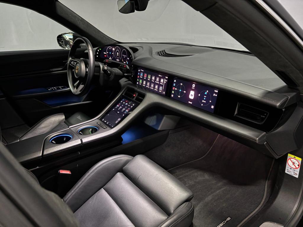 Porsche Taycan Turbo 93 kWh Pano|Bose (bj 2021, automaat), Auto's, Automaat, Zwart, 4 stoelen, Zwart