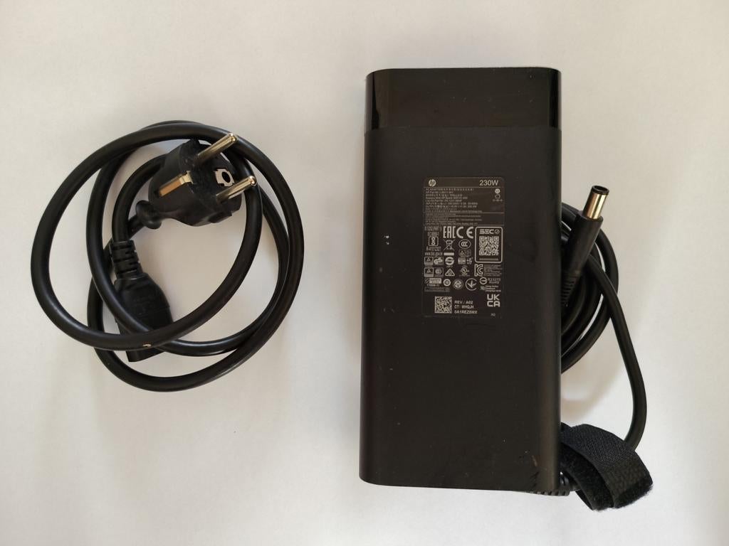 HP 230W Oplader - TPN-LA10 L38011-001, Computers en Software, Laptop-opladers, Ophalen of Verzenden, Zo goed als nieuw, HP