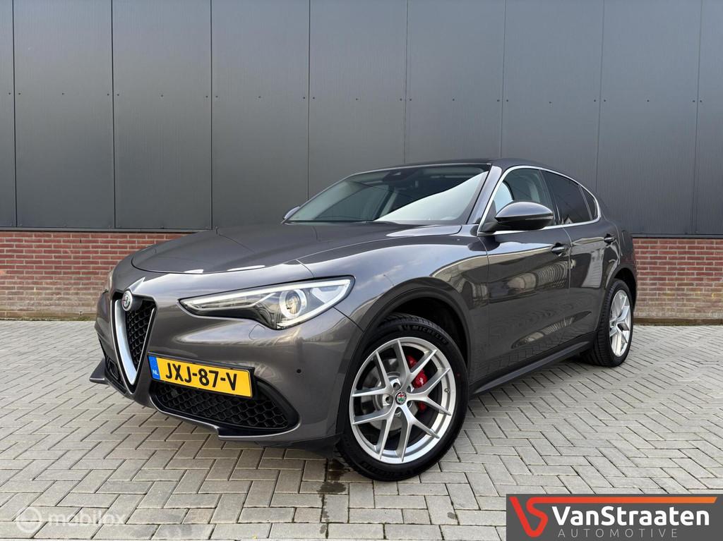 Alfa Romeo Stelvio 2.0 T AWD Super | Panorama | Memory | Nav, Auto's, Alfa Romeo, Automaat, Zwart, 4 cilinders, Bedrijf