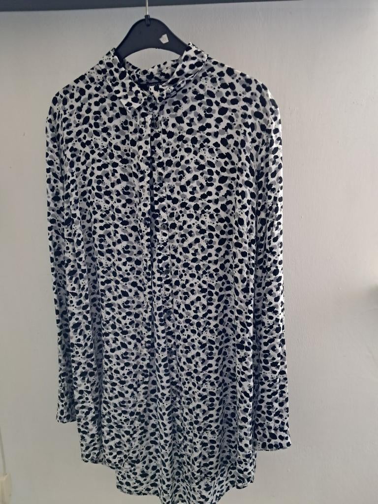 Blouse 42, Ophalen of Verzenden, Zo goed als nieuw, Maat 42/44 (L), Blauw