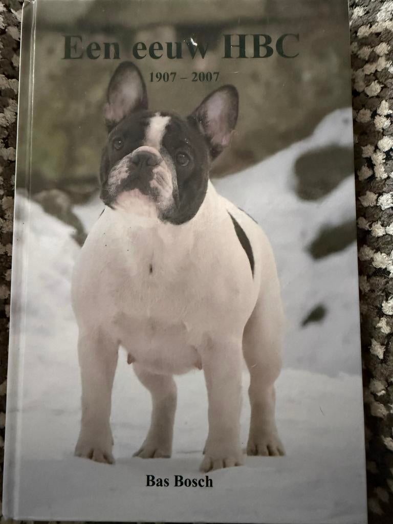 Een eeuw HBC: Hollandse Bulldoggen Club 1907-2007, Ophalen of Verzenden, Gelezen, Honden