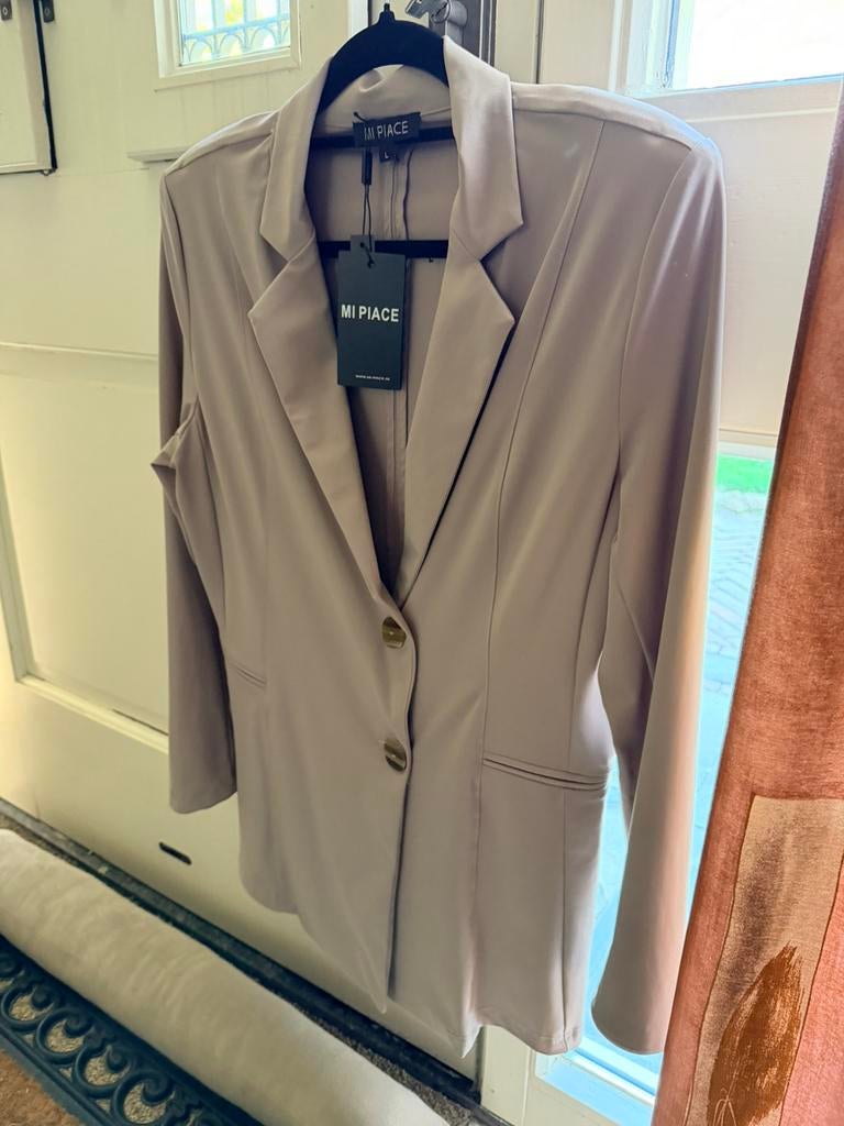 MI PIACE Blazer taupe, Ophalen of Verzenden, Zo goed als nieuw, Maat 38/40 (M), Beige