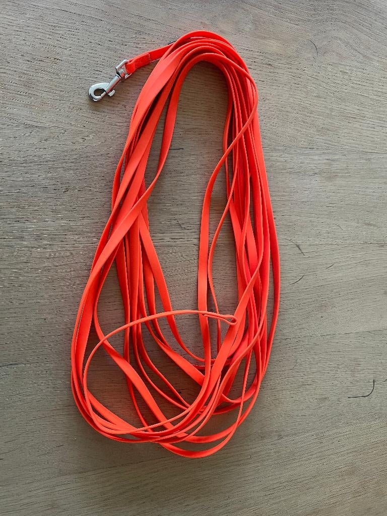 Neopreen trainingslijn 10 mtr, Dieren en Toebehoren, Hondenriemen, Ophalen of Verzenden, Zo goed als nieuw, Hondenriem