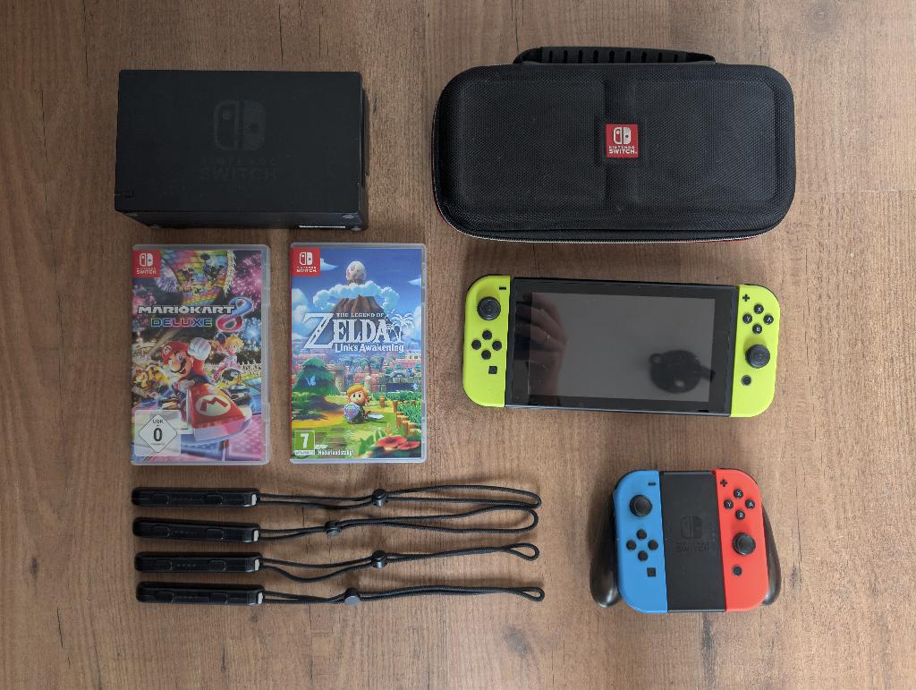 Nintendo Switch 1 (V1 unpatched) + extra joycons en 2 games, Spelcomputers en Games, Games | Nintendo Switch, 2 spelers, Zo goed als nieuw