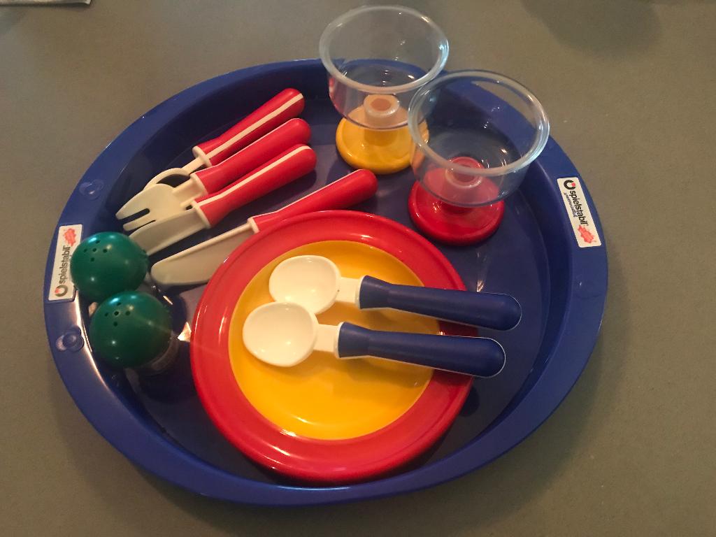 Kinder servies, Antiek en Kunst, Ophalen