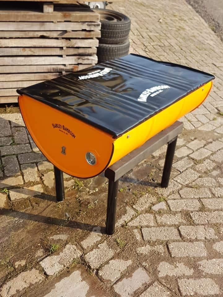 Bijzettafel gemaakt van olievat in Harley Davidson look😎, Ophalen, Gebruikt, Gebruiksvoorwerp, .