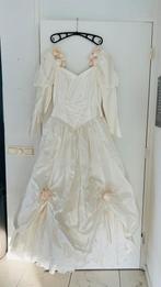 Vintage Trouwjurk met Rozen en Pofmouwen. Maat 38, Kleding | Dames, Trouwkleding en Trouwaccessoires, Ophalen of Verzenden, Zo goed als nieuw