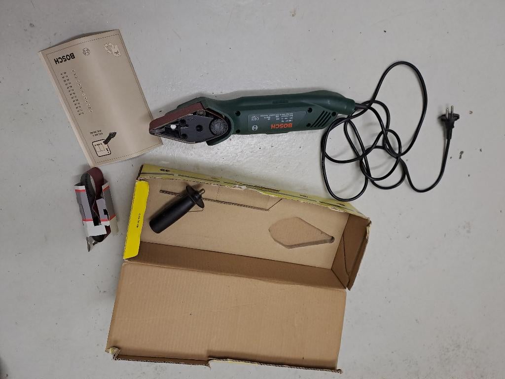 Bosch bandschuurmachine PVS 300 ae, Ophalen, Zo goed als nieuw, Minder dan 600 watt, Bandschuurmachine