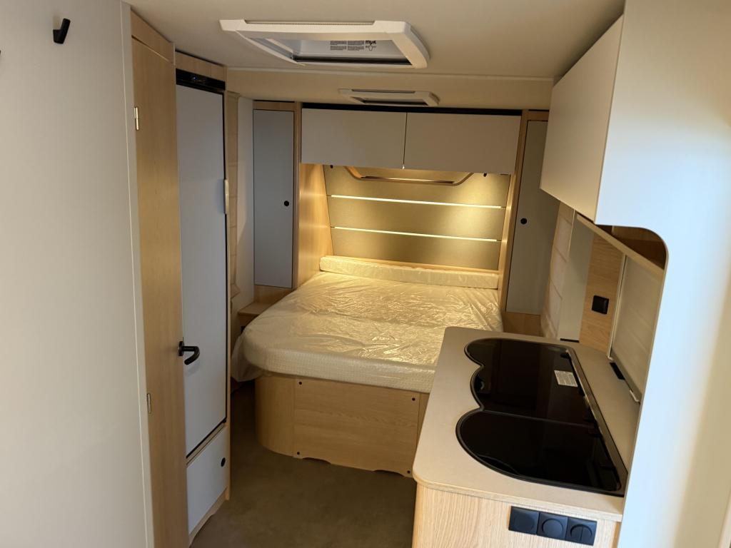 LMC Style 450 D Special edition + GRATIS MOVER !!, Caravans en Kamperen, Bedrijf, Treinzit, Ringverwarming, 5 tot 6 meter