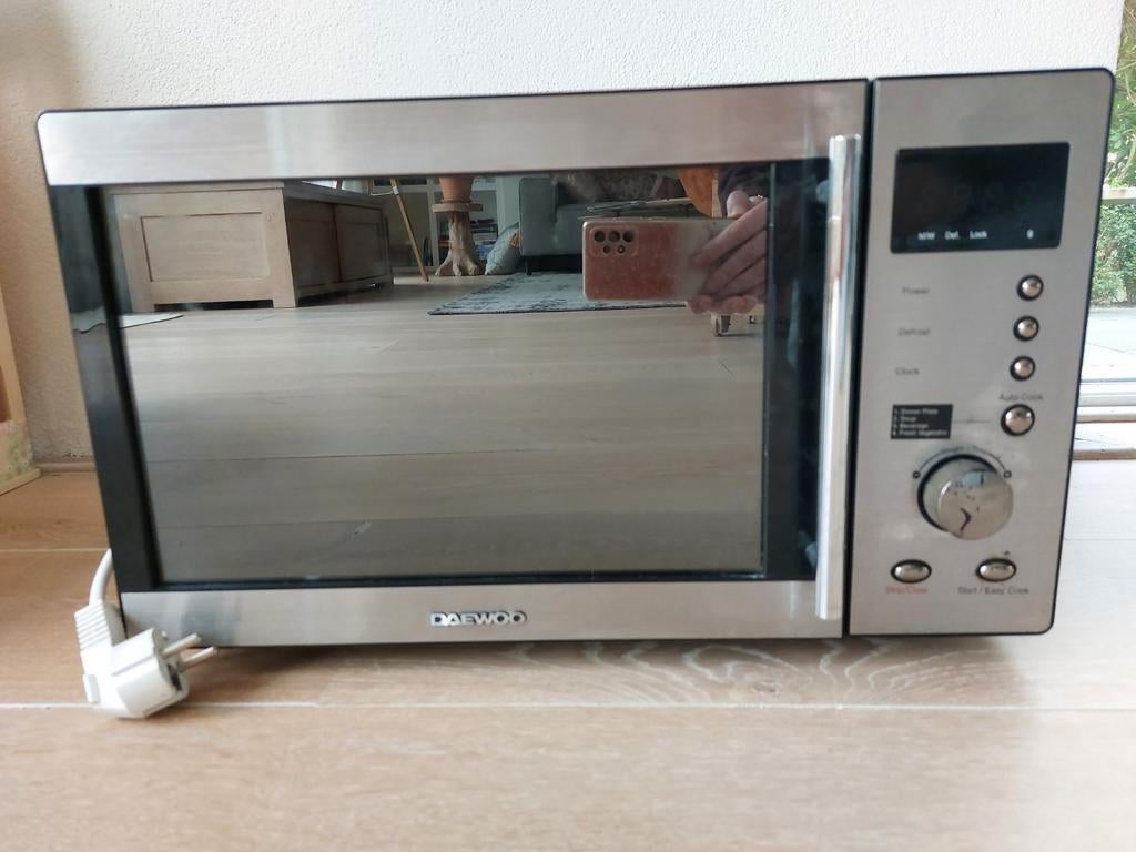 Goedwerkende magnetron Daewoo, Ophalen, Draaiplateau, Vrijstaand, Magnetron