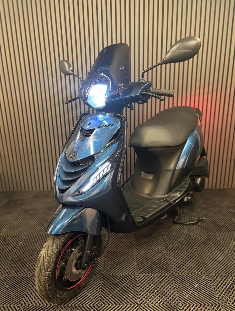 POAGGIO ZIP 4T 3V BROM 2022 FULL OPTION DIAMOND BLUE, Fietsen en Brommers, Scooters | Piaggio, Maximaal 45 km/u, Zip, Ophalen of Verzenden