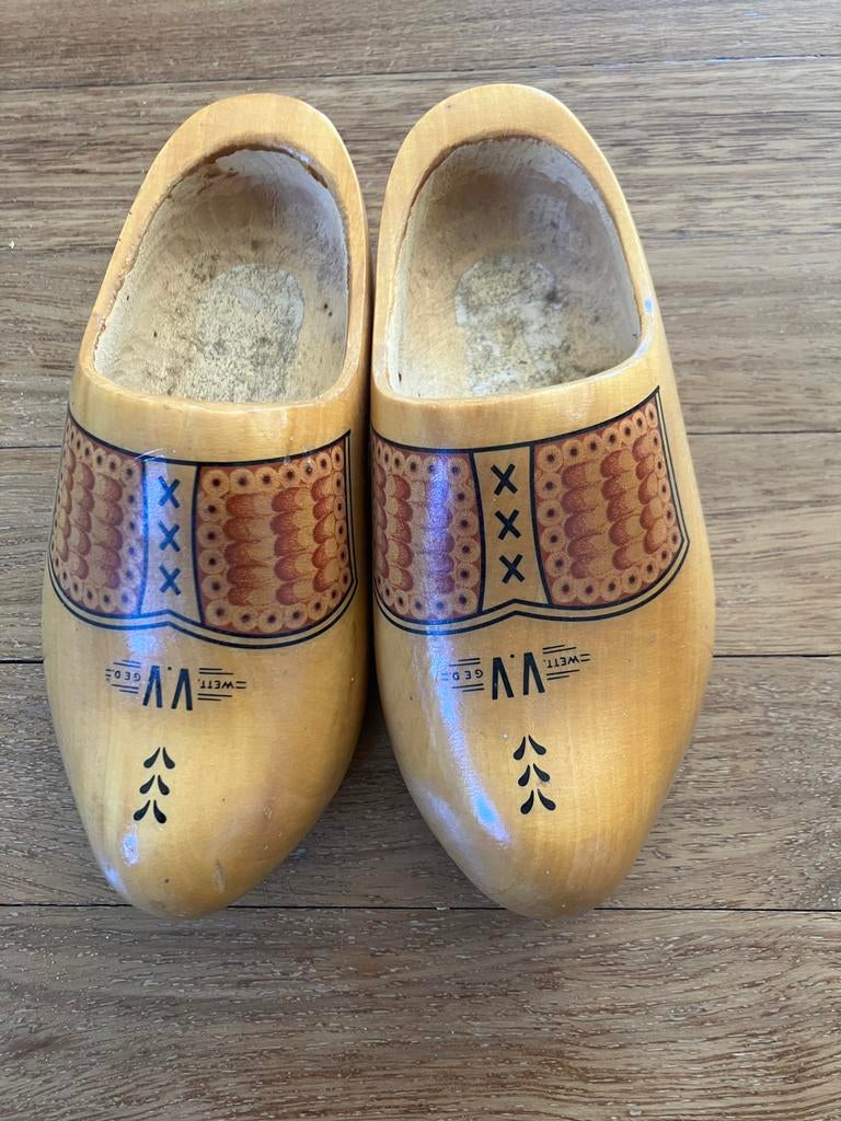 Mooie houten klompen voor kind zgan maat 27, Kinderen en Baby's, Jongen of Meisje, Overige typen, Ophalen of Verzenden, Zo goed als nieuw