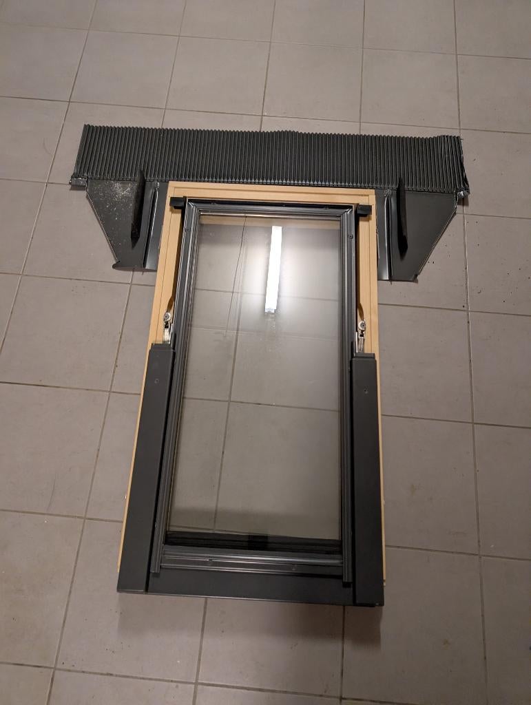 Dakstra Dakraam 55x98cm, nieuw, Doe-het-zelf en Verbouw, Glas en Ramen, Ophalen, Minder dan 80 cm, 80 tot 120 cm, Nieuw
