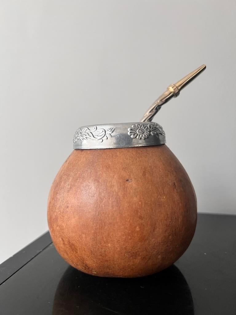 YARBA MATE TRADITIONELE KALEBAS DRINKBEKER BEKER + BOMBILLA, Ophalen of Verzenden, Zo goed als nieuw