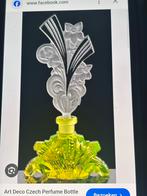 Art Deco Tsjechische Parfumfles Uraniumglas, Ophalen of Verzenden
