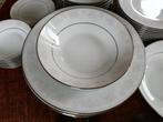 Luxe servies Noritake bone china, Misty mooi subtiel decor, Huis en Inrichting, Keuken | Servies, Ophalen, Zo goed als nieuw, Porselein