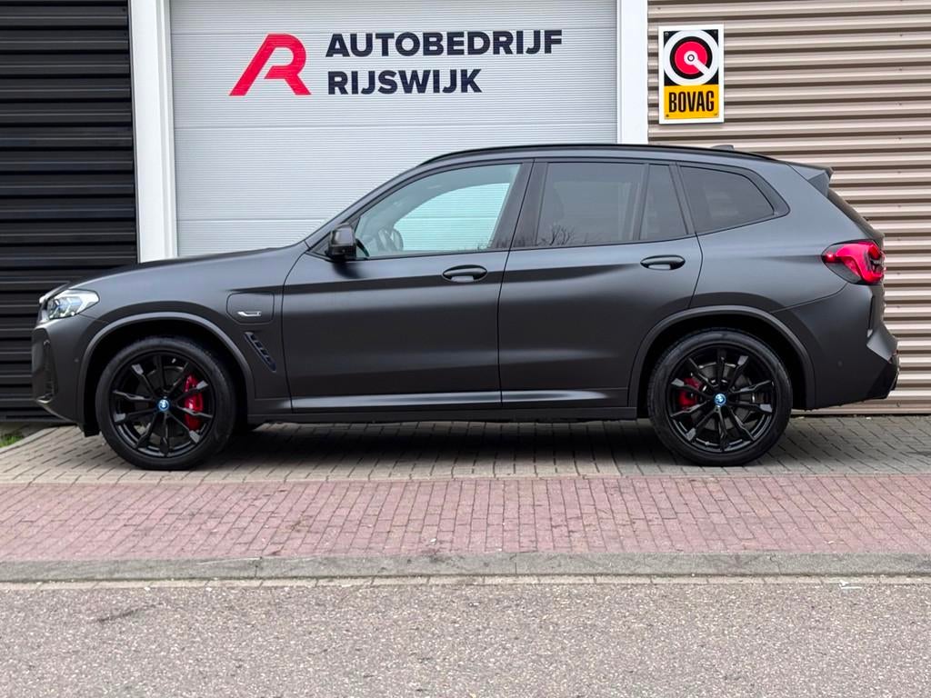 BMW X3 XDrive30e High Executive Laser/360/HuD/Carbon, Auto's, BMW, Automaat, Gebruikt, Zwart, Bedrijf
